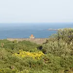 House With Sea Views Close To With Wifi And Large Kitchen And Dining *