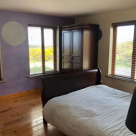House With Sea Views Close To With Wifi And Large Kitchen And Dining Hébergement de vacances Ardnagreevagh