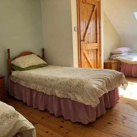 펜션 House With Sea Views Close To With Wifi And Large Kitchen And Dining