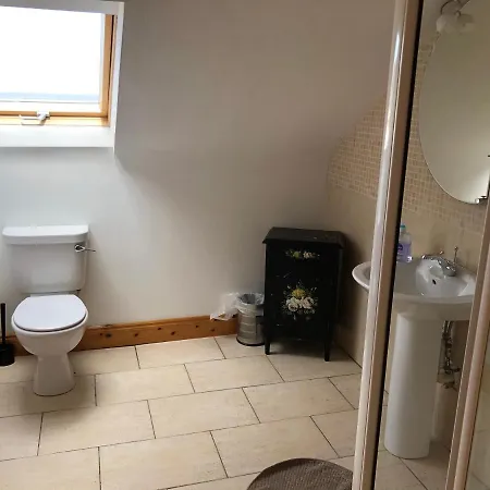 House With Sea Views Close To With Wifi And Large Kitchen And Dining 펜션 *