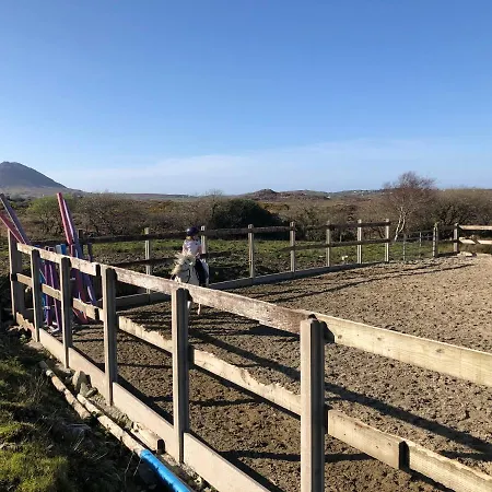 펜션 House With Sea Views Close To With Wifi And Large Kitchen And Dining Ardnagreevagh