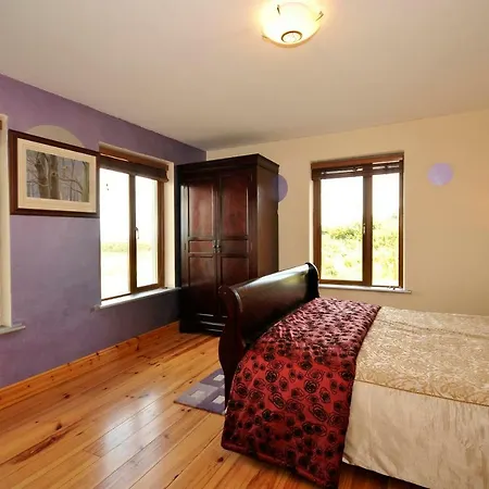 House With Sea Views Close To With Wifi And Large Kitchen And Dining Ardnagreevagh