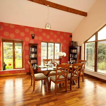 House With Sea Views Close To With Wifi And Large Kitchen And Dining Hébergement de vacances Ardnagreevagh