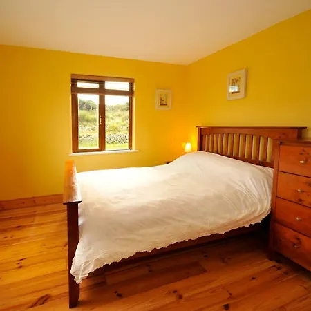 펜션 House With Sea Views Close To With Wifi And Large Kitchen And Dining