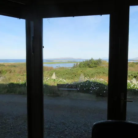 House With Sea Views Close To With Wifi And Large Kitchen And Dining 펜션