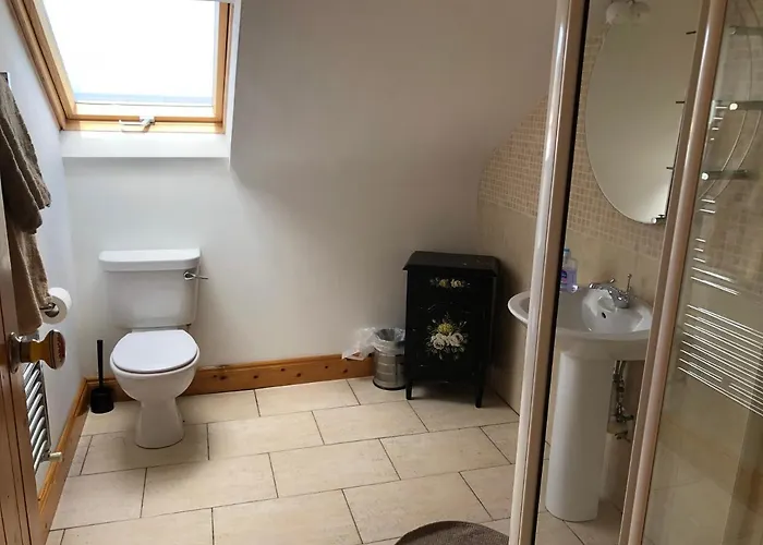 House With Sea Views Close To With Wifi And Large Kitchen And Dining Hébergement de vacances *