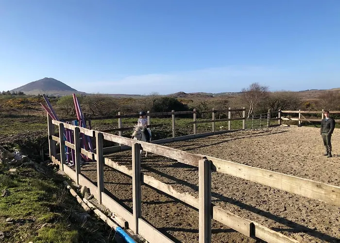 Hébergement de vacances House With Sea Views Close To With Wifi And Large Kitchen And Dining Ardnagreevagh