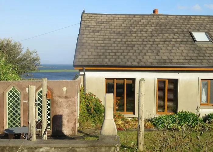 House With Sea Views Close To With Wifi And Large Kitchen And Dining Hébergement de vacances Ardnagreevagh