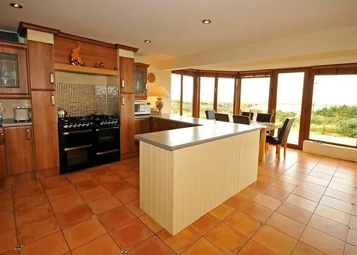House With Sea Views Close To With Wifi And Large Kitchen And Dining * Ardnagreevagh