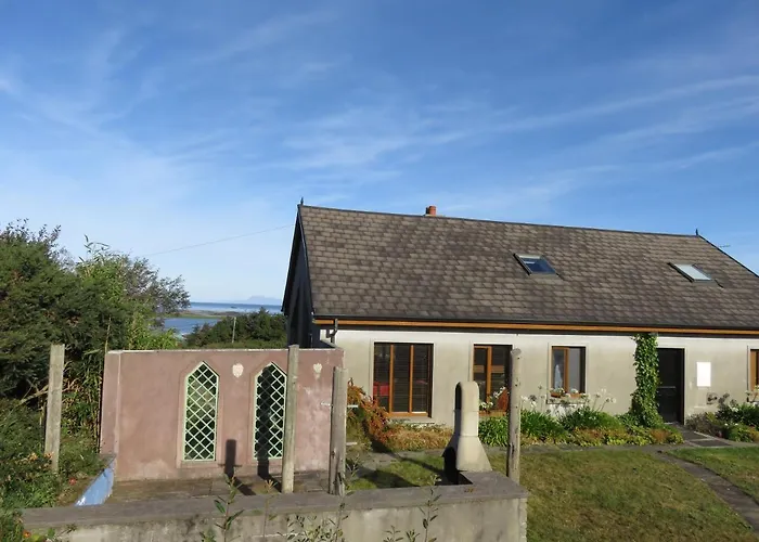 Hébergement de vacances House With Sea Views Close To With Wifi And Large Kitchen And Dining Ardnagreevagh